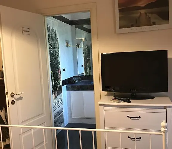 La Fontana Di Carlotta Bed & Breakfast 4*